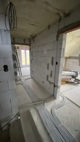 Elektroinštalácia v dome – príprava káblových rozvodov počas výstavby